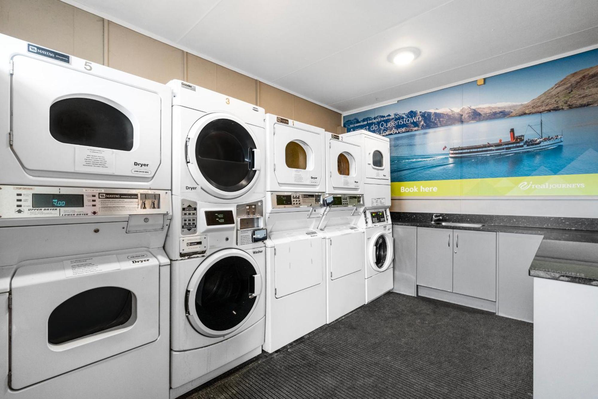 Tasman Holiday Parks - Te Anau Kültér fotó Laundry facilities at the University of Waikato's E H Whitmore House